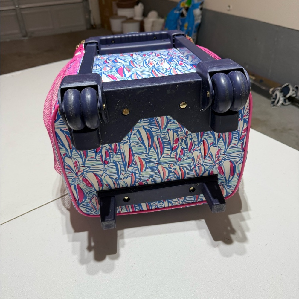 NEW Lilly Pulitzer Rolling Cooler - Picture 13 of 13
